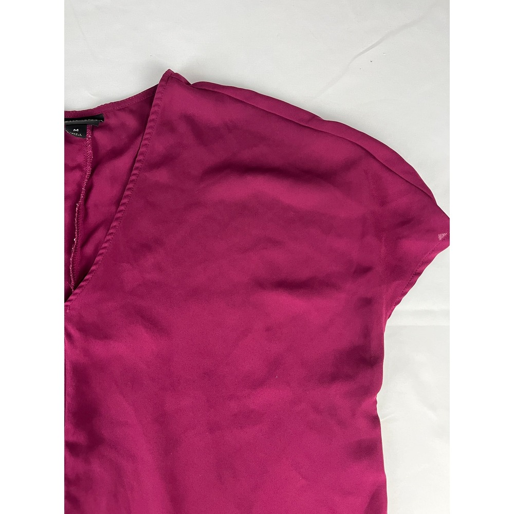 Worthington Women's Blouse‎ Medium Burgundy V Neck Short Sleeve Top Elegant